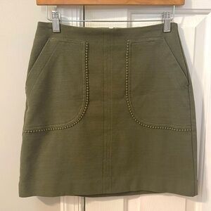 LOFT size 2petite green skirt, zipper in back worn once